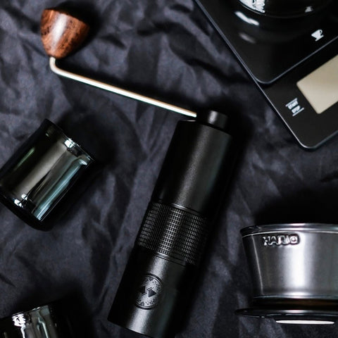 Hario Kabuto Coffee Grinder - Kakaw