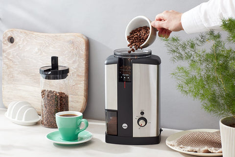 Wilfa Svart Coffee Grinder (Silver) + Hario Drip Kettle Air - Kakaw